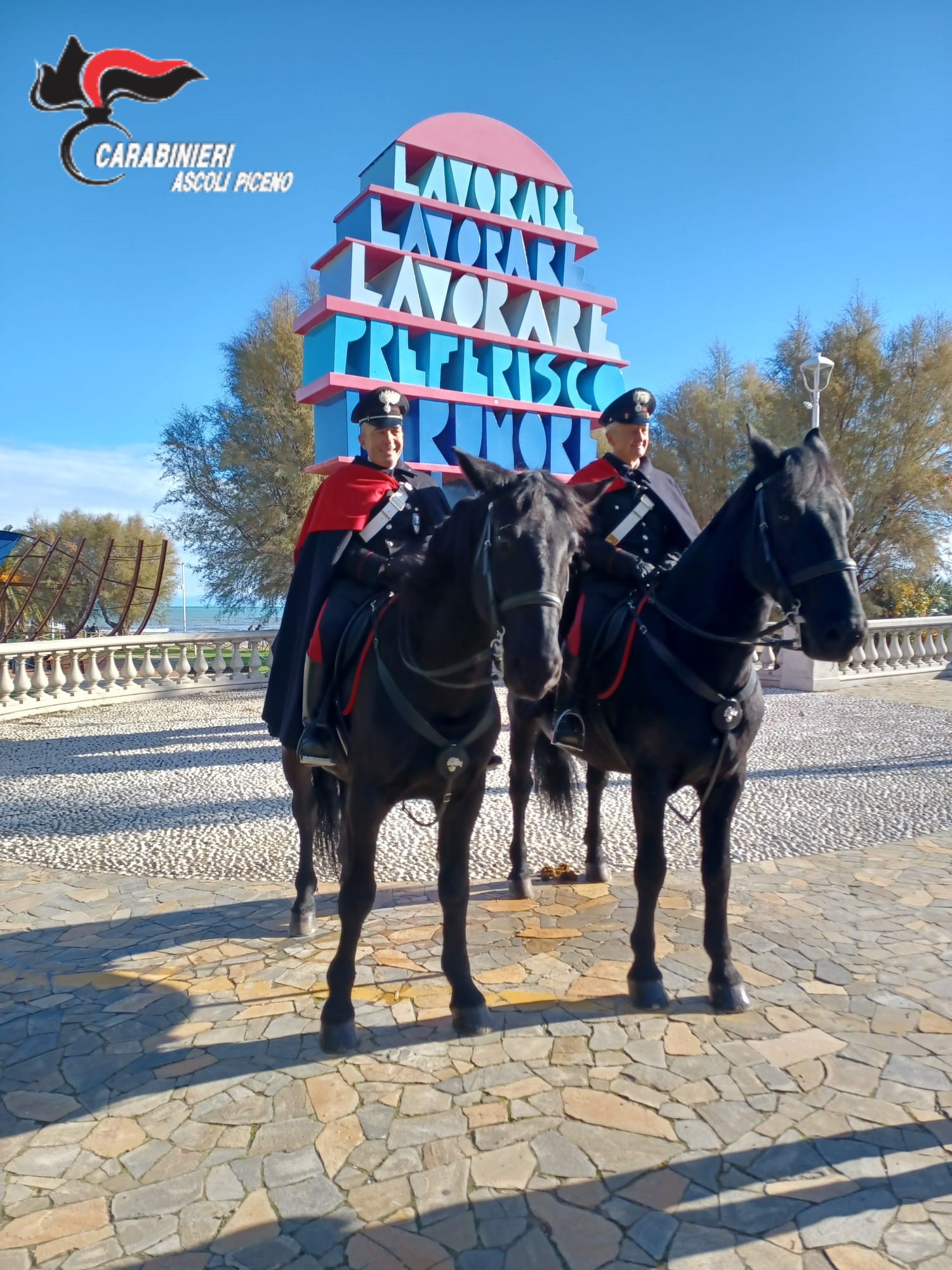 Pattuglie a cavallo dei Carabinieri per le festività di Natale in Provincia di Ascoli Piceno