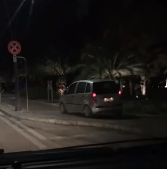 Auto sulla pista ciclabile a Porto d’Ascoli, la Polizia Stradale identifica veicolo e proprietario