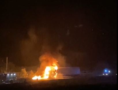 Pesaro – Incidente con camion in fiamme, chiusa A-14 fino a Cattolica