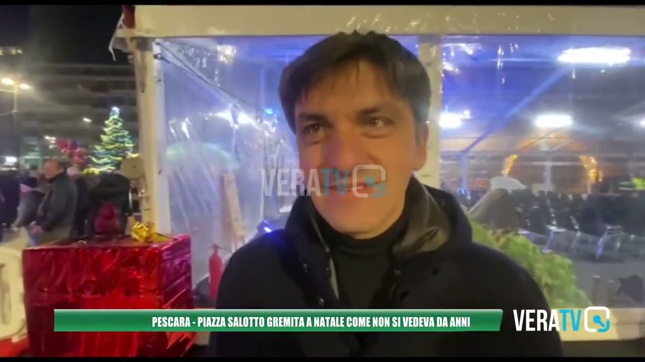 Pescara – Piazza Salotto gremita a Natale, uno spettacolo d’altri tempi