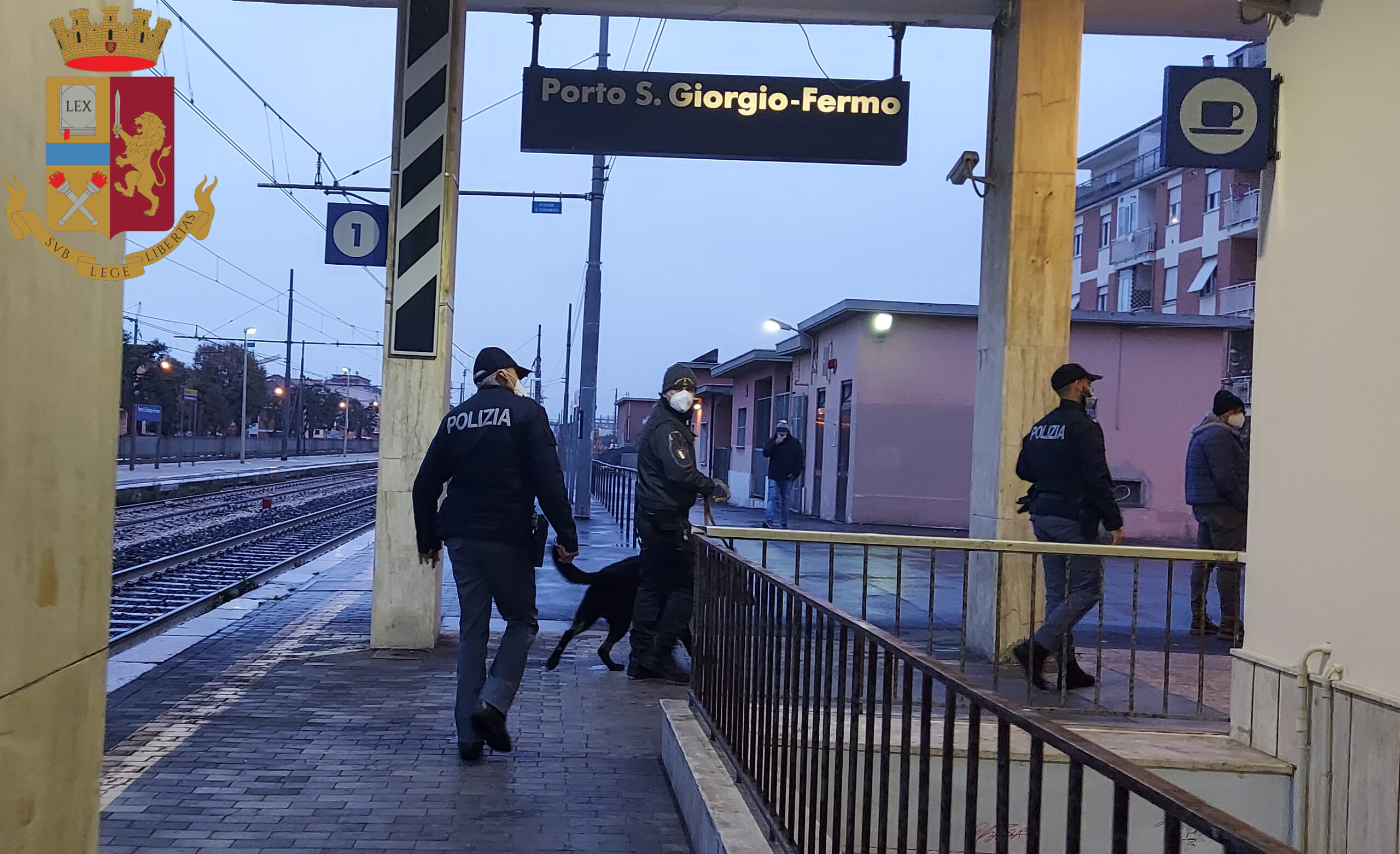Voleva gettarsi sotto un treno a Porto San Giorgio, interviene la Polizia