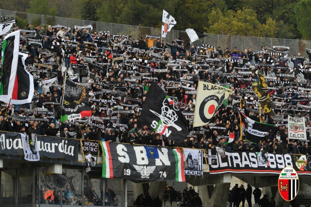 Ascoli-Genoa: denuncia e Daspo per un tifoso bianconero