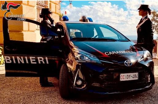 Pedinamenti, molestie e citofonate notturne: in 3 denunciati dai Carabinieri