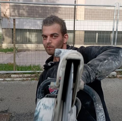 Omicidio di Pesaro: il 27enne ha aperto la porta al suo assassino 