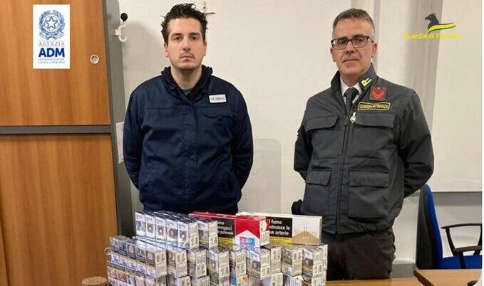 Ancona – Otto kg di sigarette di contrabbando e droga sulla nave: arrestato passeggero