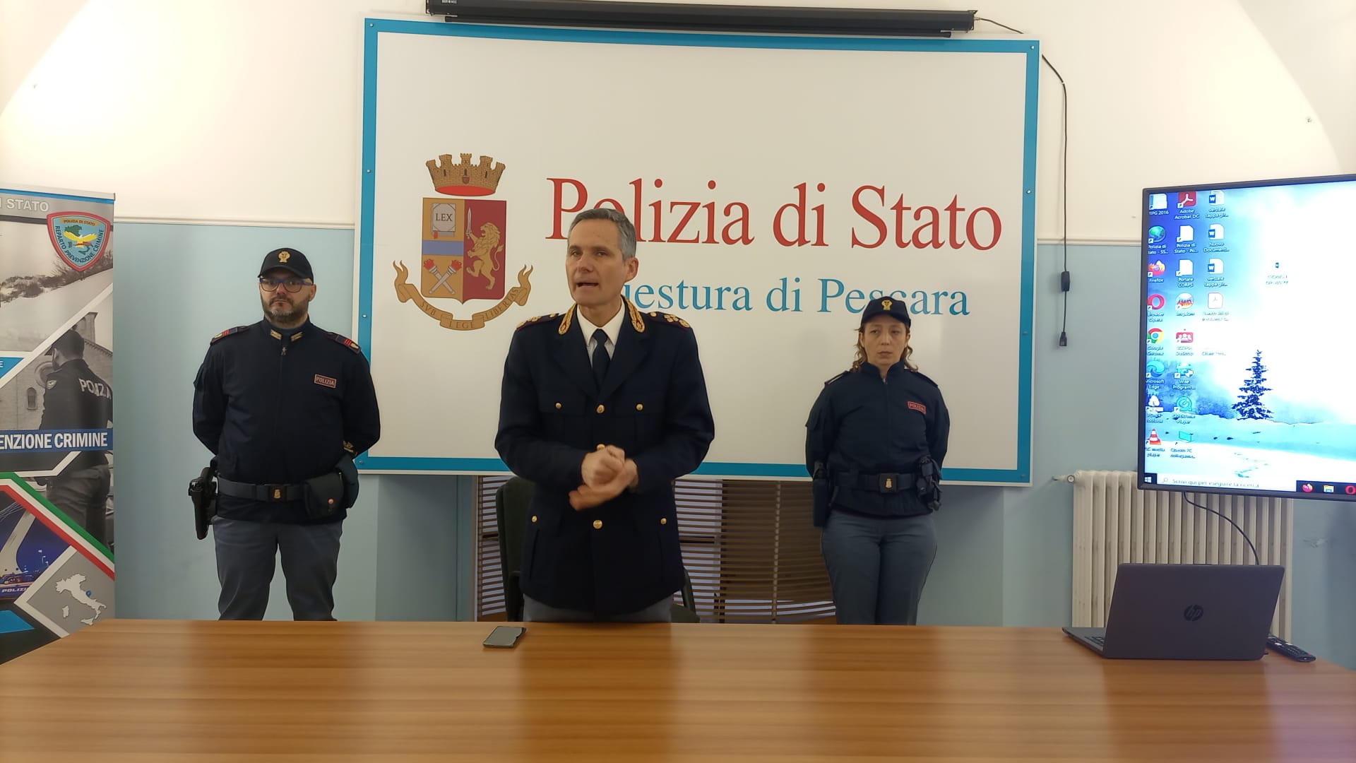 Cyberbullissmo, quattro ammonimenti a Pescara: 15enne aggredito da un gruppo di coetanei, il video finisce in rete