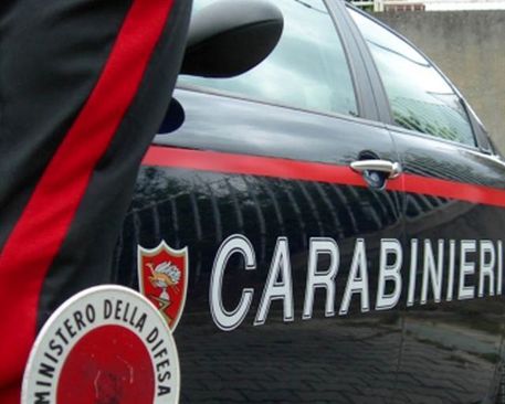 Truffano anziana di 92 anni, i carabinieri arrestano due persone