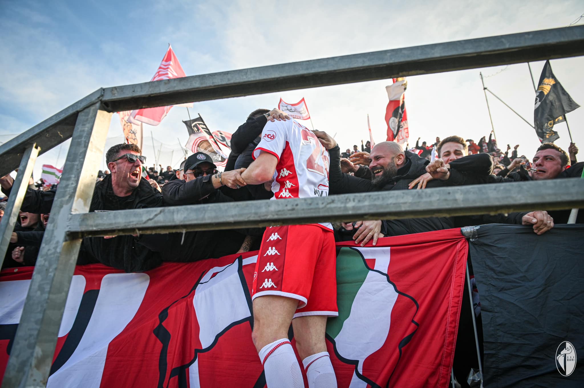 Ascoli-Bari, già sold out il settore ospiti dello stadio Del Duca