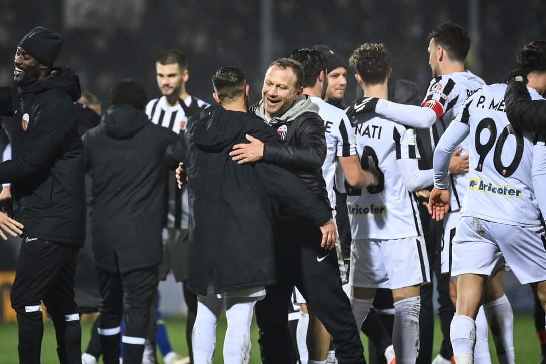 Ascoli-Bari, tra i bianconeri torna Forte