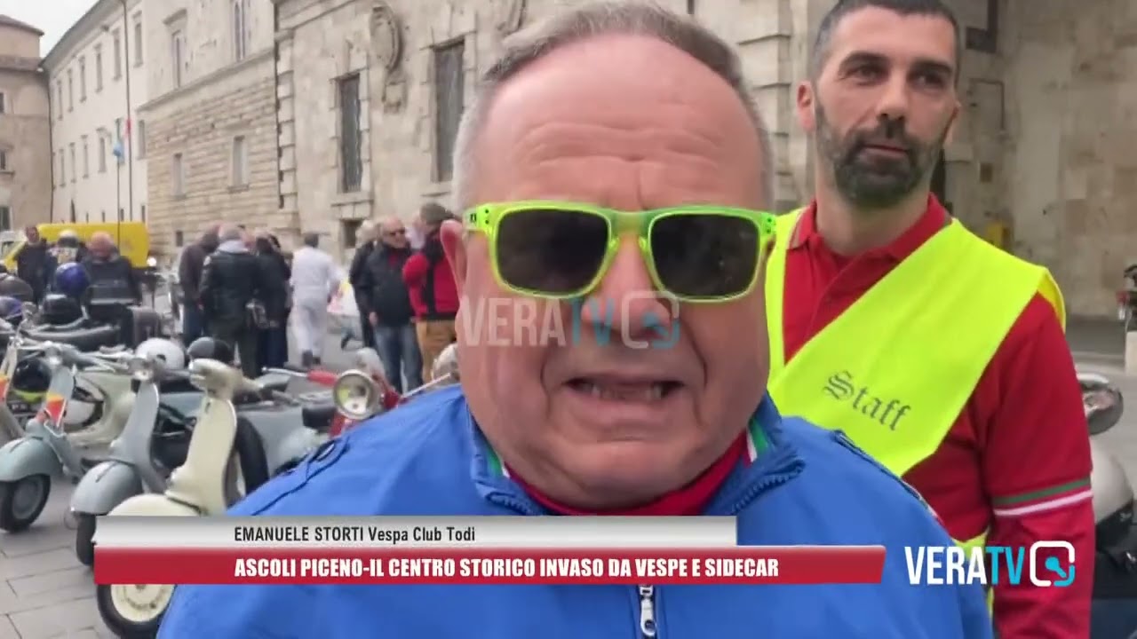 Ascoli – Primo raduno di Vespe e Sidecar in Piazza Arringo e nel centro storico