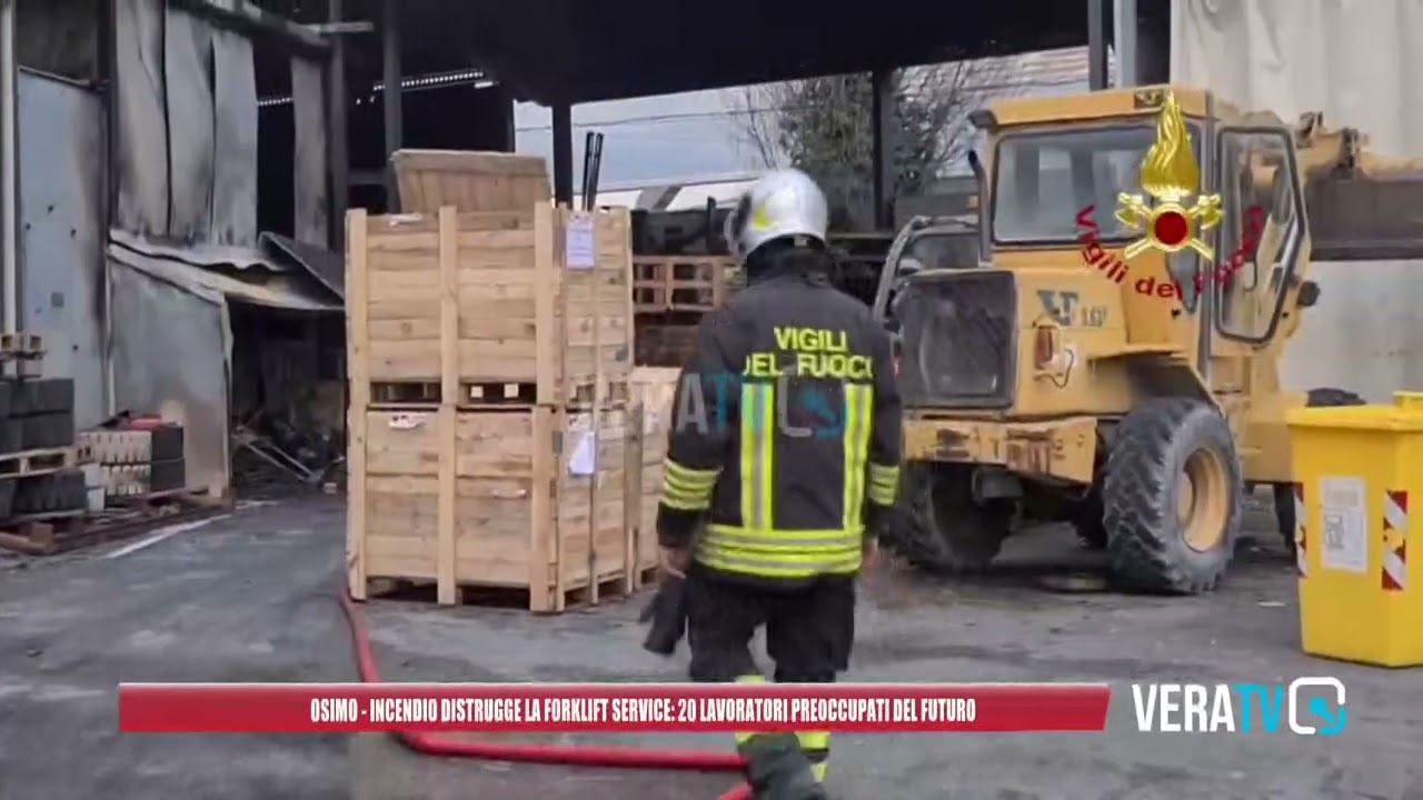 Osimo – Incendio distrugge la Forklift Service: venti lavoratori preoccupati per il proprio futuro
