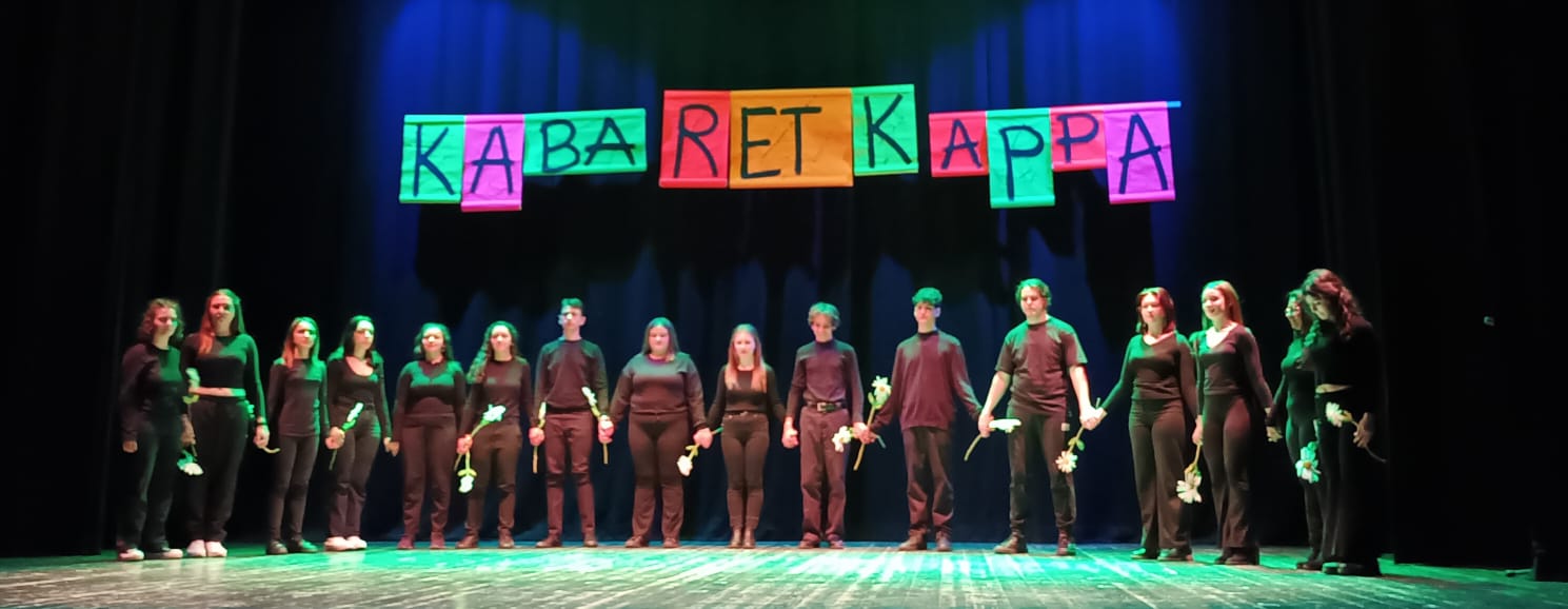 Kabaret Kappa: strepitosa esibizione teatrale degli studenti dell’IISS “Carlo Urbani” di Porto Sant’Elpidio