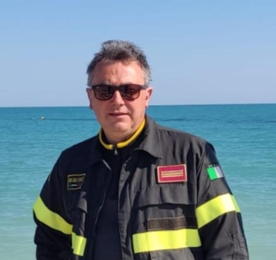 Tragedia a Pasquetta, muore improvvisamente il vigile del fuoco 57enne Domenico Ferracatena