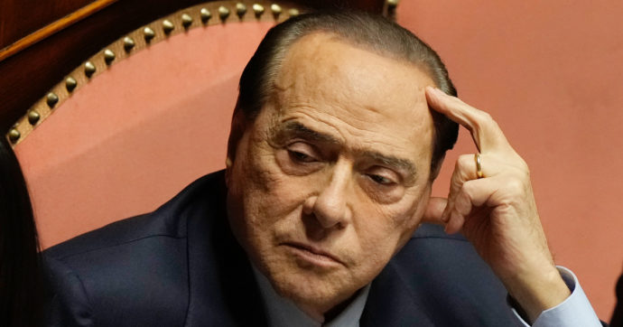 Berlusconi, Marina e Paolo in ospedale: “Silvio è vigile e parla