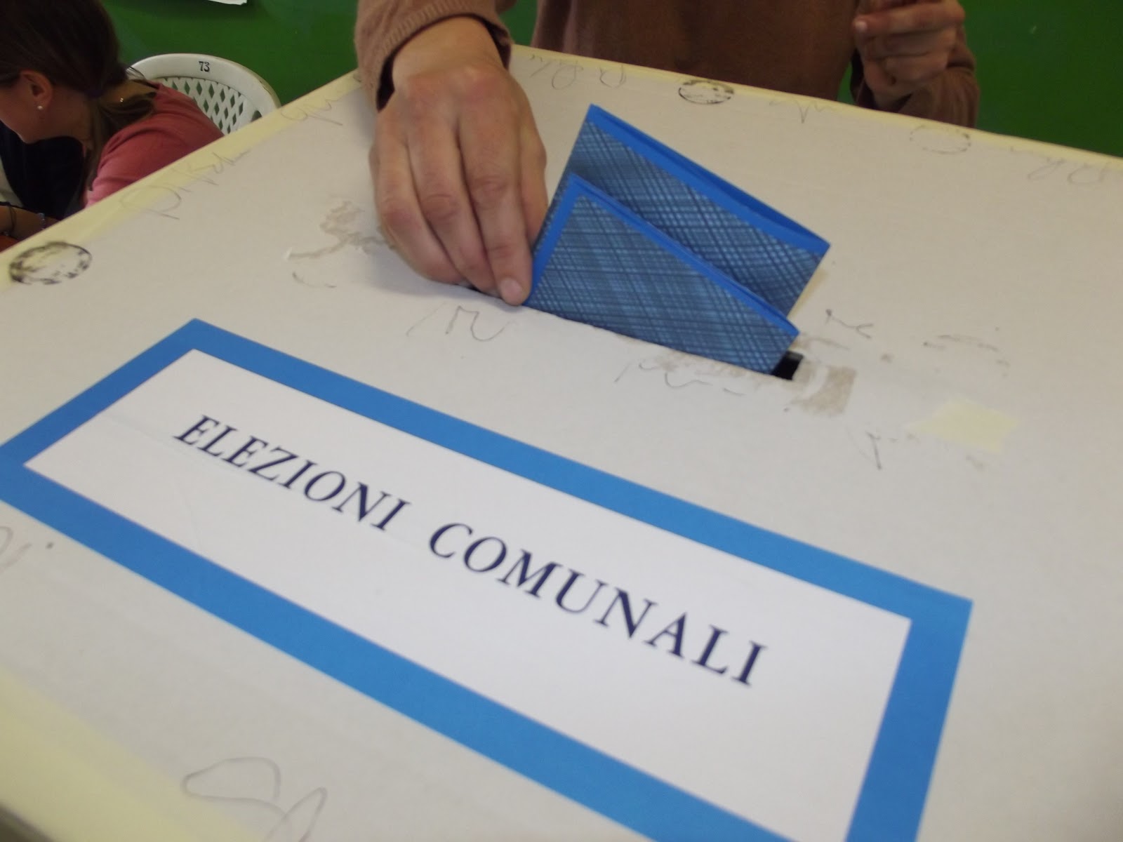 Elezioni – Corsa a quattro a Falconara e Grottammare, tre uomini in lizza a Porto Sant’Elpidio