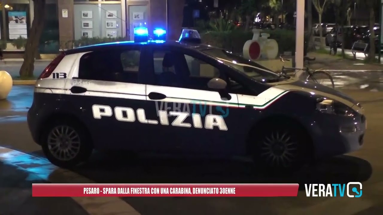 Pesaro, spara dalla finestra con una carabina, denunciato 30enne