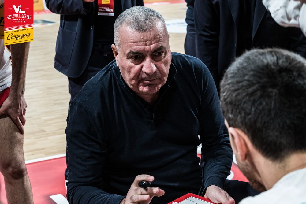 Basket – La Vuelle chiude la regular season in casa contro Tortona