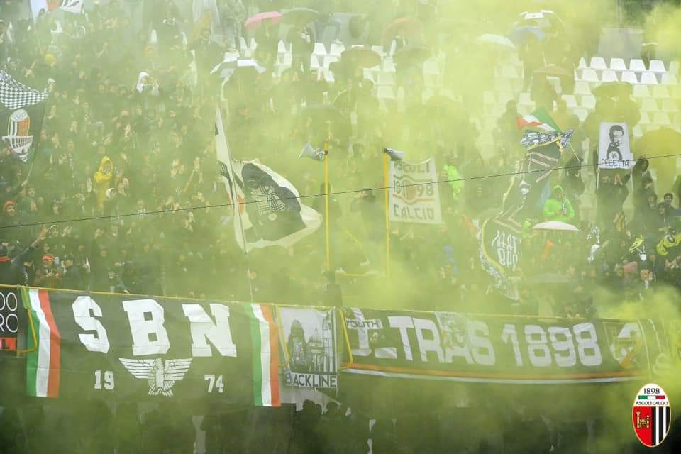 Genoa-Ascoli:  tessera del tifoso obbligatoria, gli ultras non partono