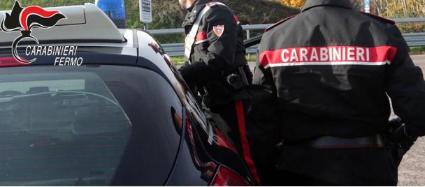 Truffano anziani per 15mila euro: i carabinieri arrestano due napoletani