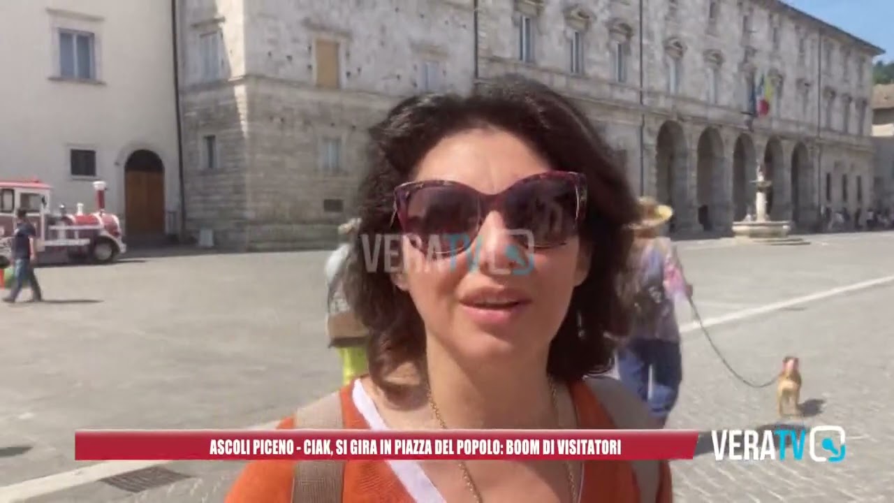 Ascoli Piceno – Ciak si gira a Piazza del Popolo: boom di visitatori