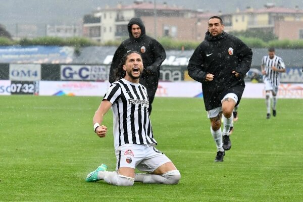 Ascoli-Pisa 2-1, Pedro Mendes: “Giochiamo con il cuore”