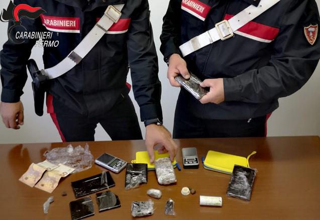 Spacciava droga a Lido Tre Archi, arrestato dai carabinieri di Porto San Giorgio