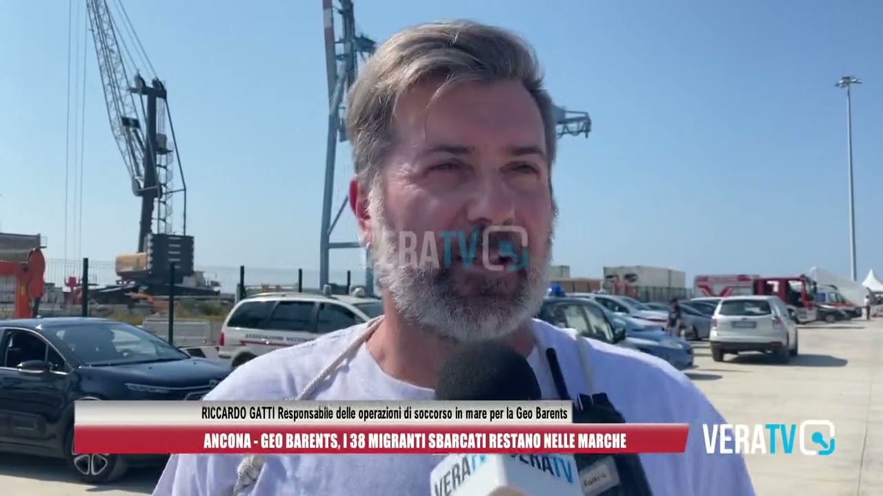 Geo Barens attraccata ad Ancona, i 38 migranti resteranno nelle Marche