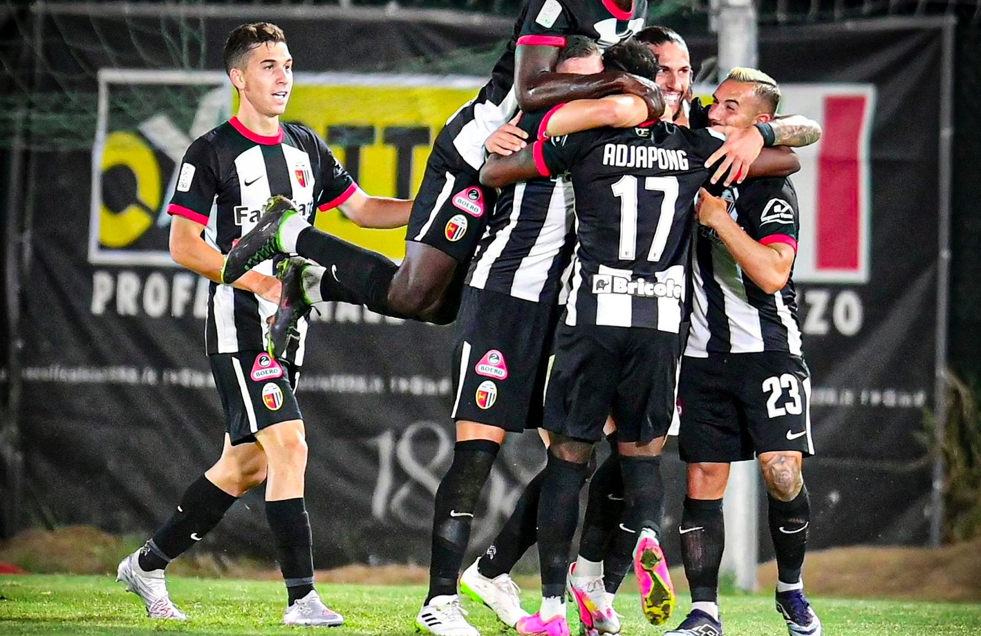 Ascoli-FeralpiSalò 3-0: la prima vittoria è per Mazzone