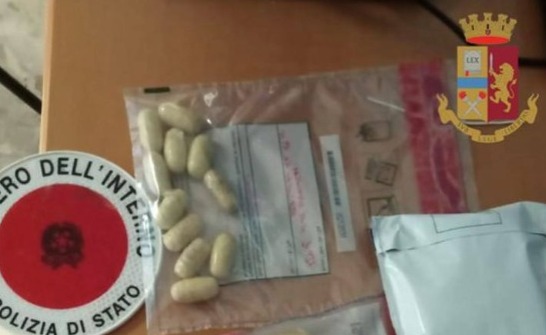 Ancona – Tre arresti per droga: i corrieri costretti ad ingerire ovuli di eroina