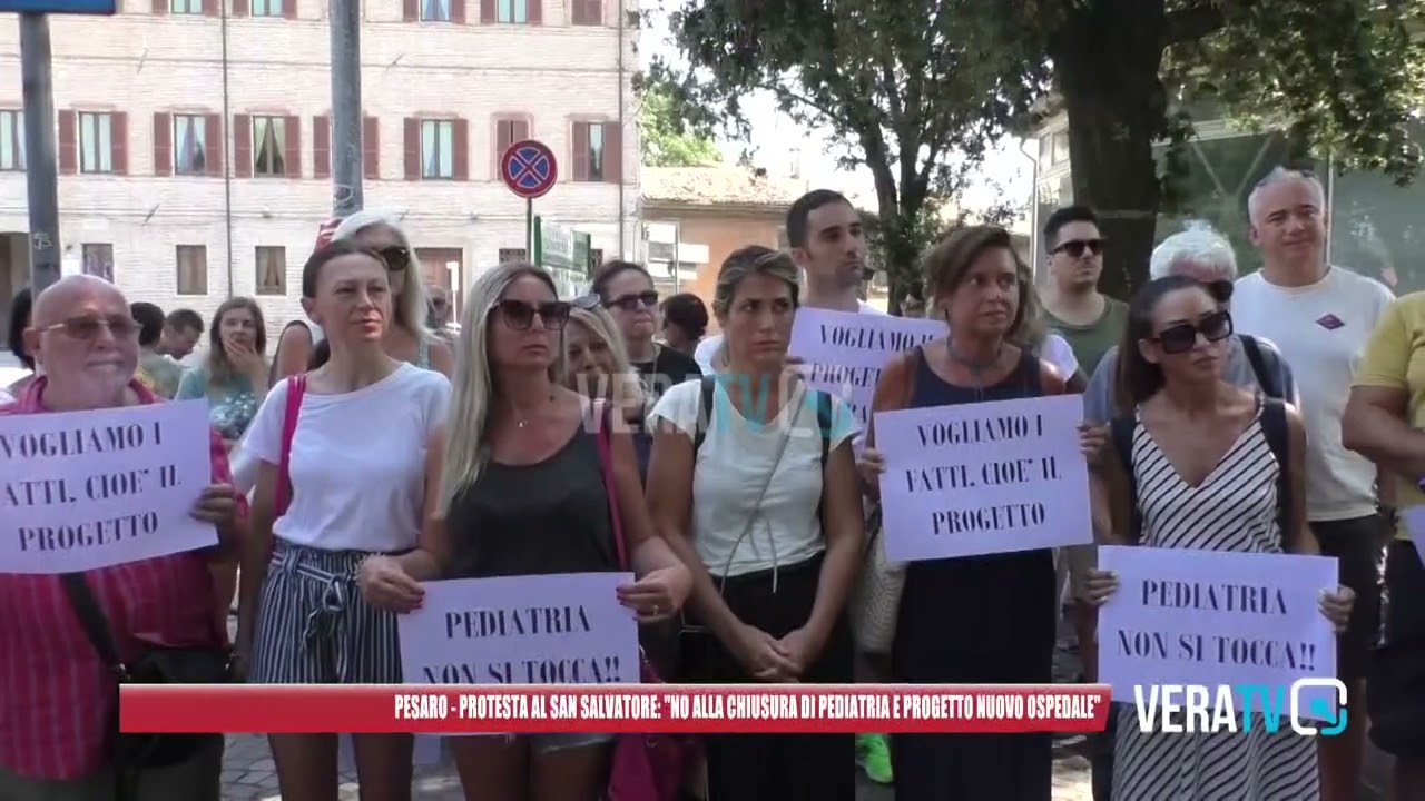 Pesaro – Protesta al San Salvatore: “Ritardi sul nuovo ospedale, no alla chiusura di pediatria”