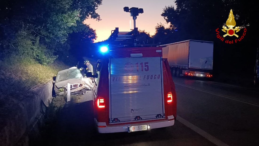 Montelabbate – Incidente stradale, coinvolte due auto e un camion
