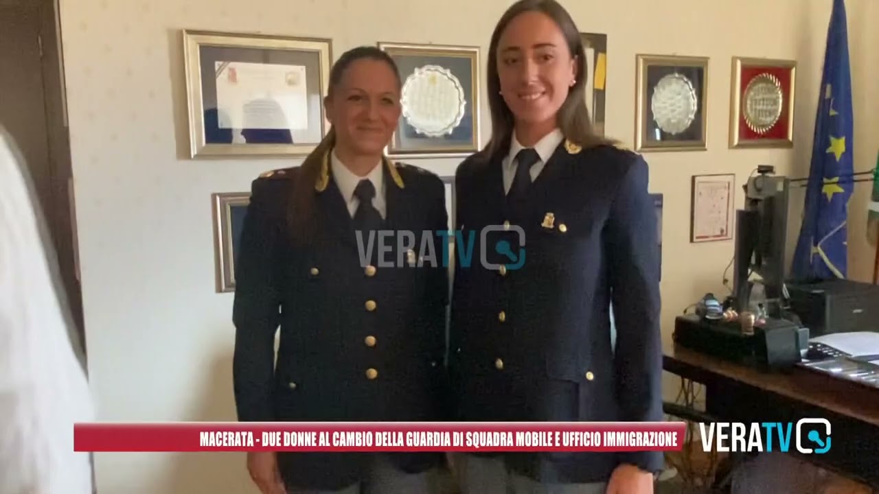 Macerata – Due donne al cambio della guardia in Questura