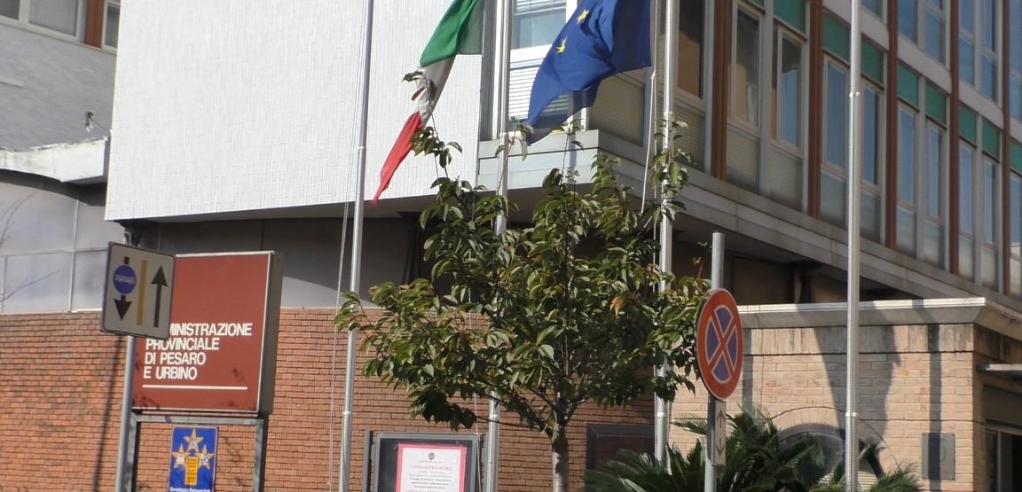 Pesaro – La sede della Provincia verso lo spostamento in via Rossini nell’ex edificio Bankitalia
