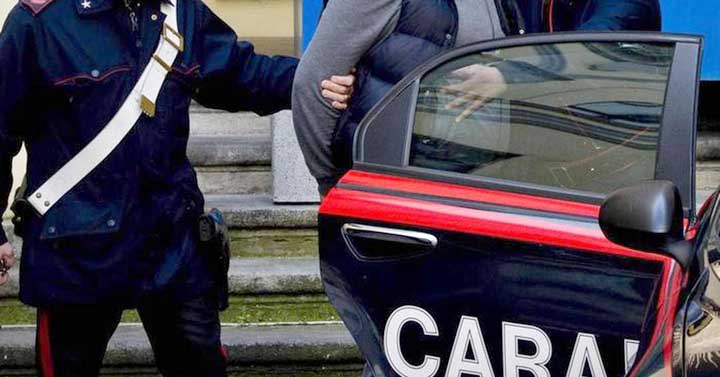 Litiga con la ex e aggredisce i carabinieri: arrestato 42enne chietino