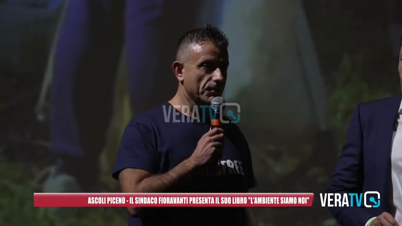 Ascoli Piceno – Fioravanti presenta il libro “L’Ambiente siamo noi”: teatro sold out