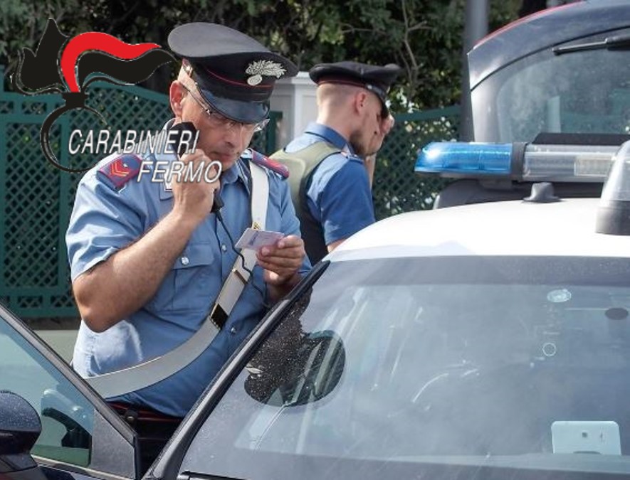 Campofilone – Litigano per un parcheggio, uno dei due colpisce l’altro a padellate: denunciato albanese