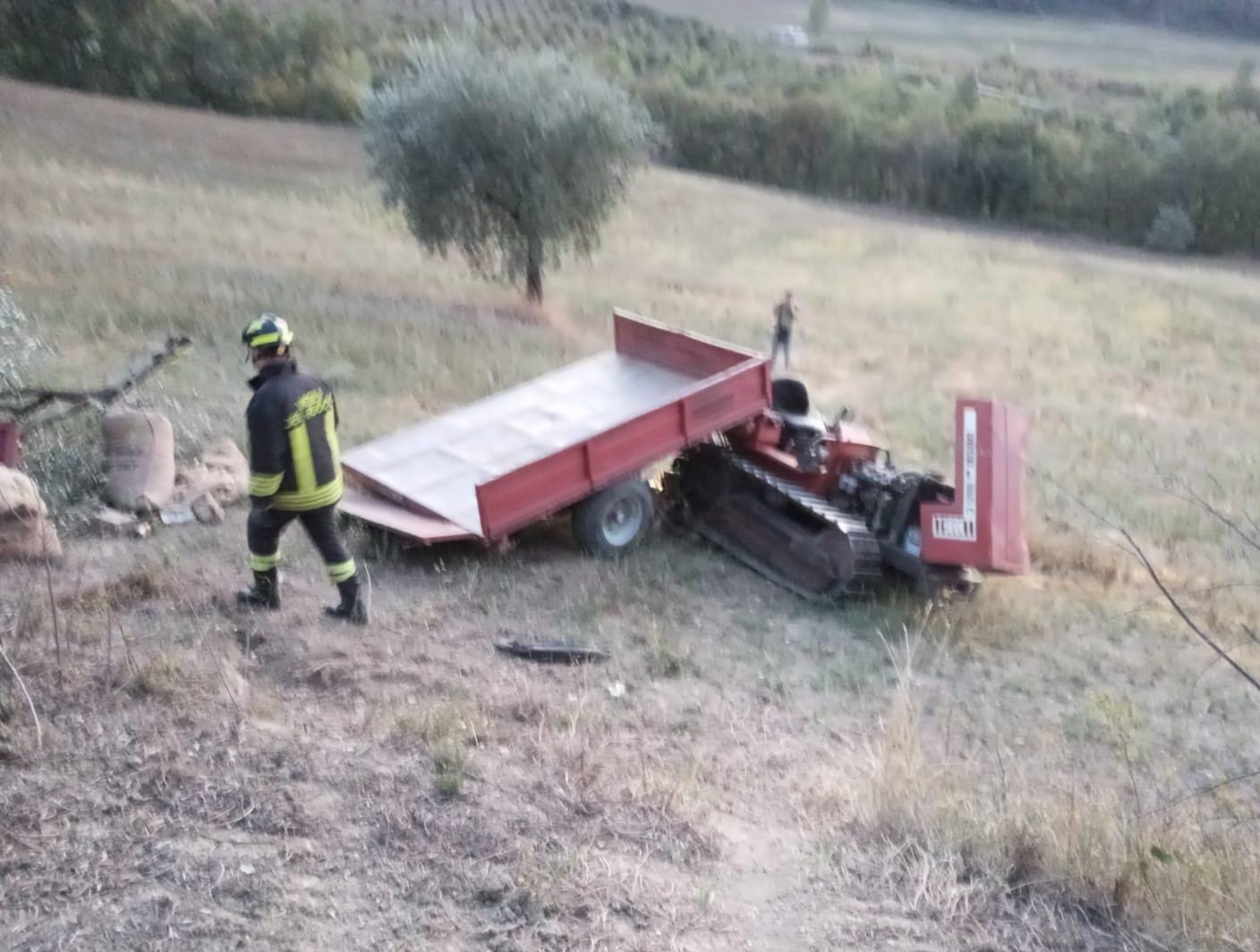 Incidente agricolo nelle campagne di Basciano, muore 74enne