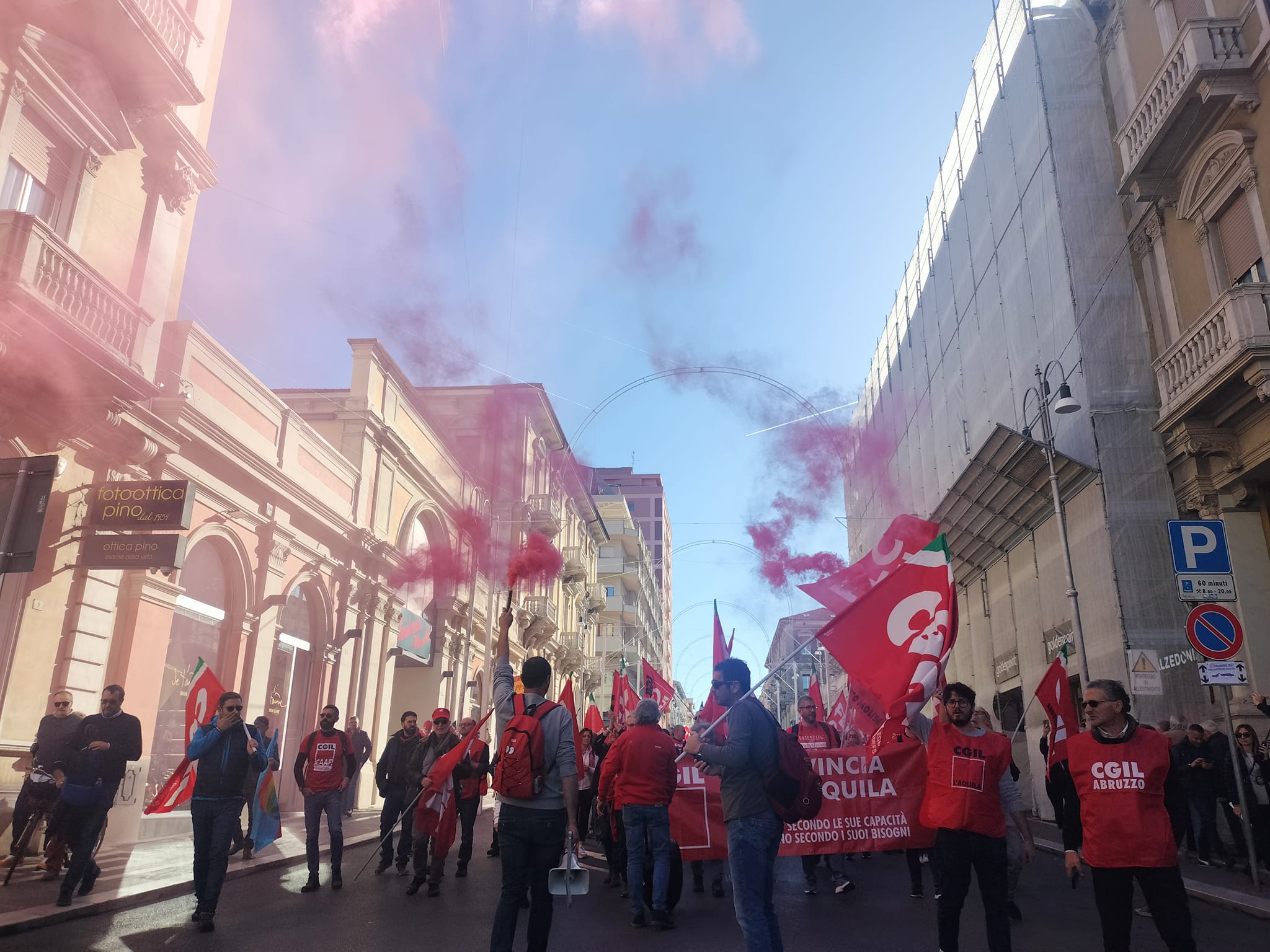 Lanciano: oltre tremila persone alla manifestazione di Cgil e Uil