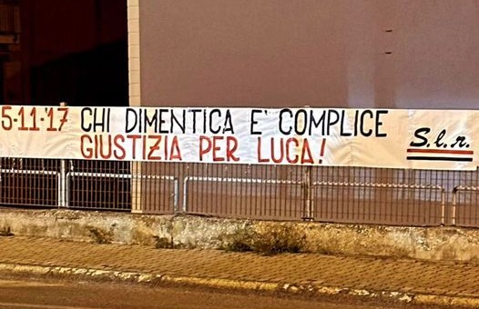 Samb, striscione per Luca Fanesi nel giorno dell’anniversario dei fatti di Vicenza