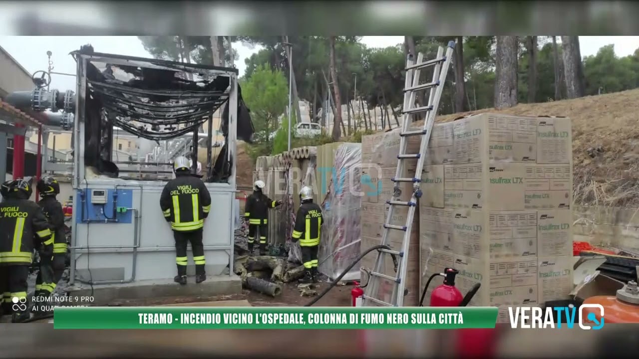 A fuoco container all’esterno dell’ospedale di Teramo