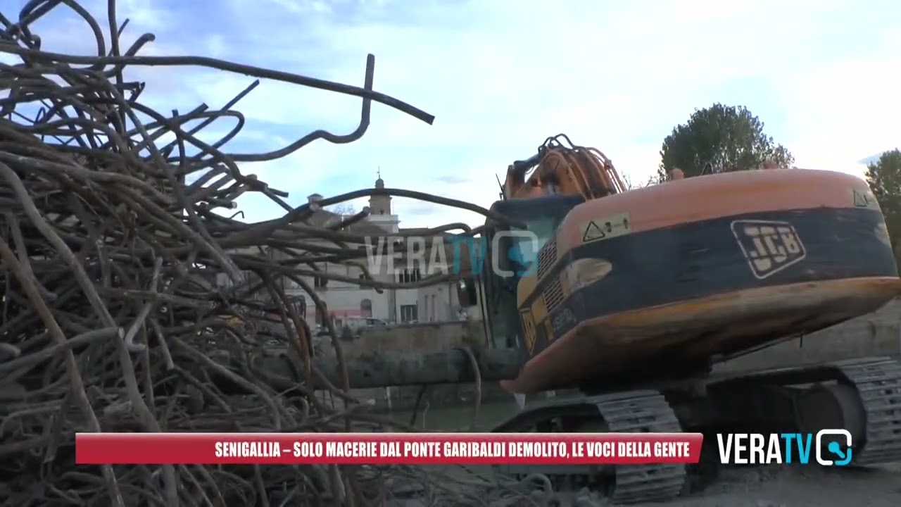 Senigallia – Solo macerie dal ponte Garibaldi demolito